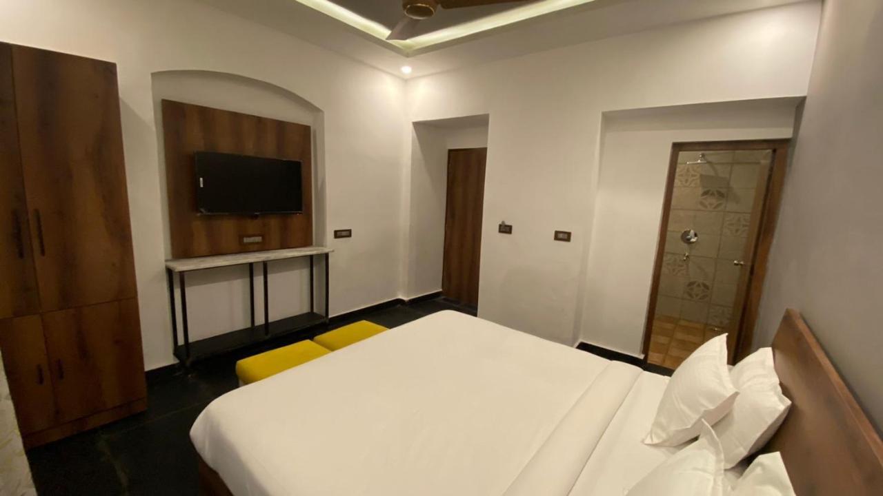 Meeram Ganga, A Heritage Stay By The Ganges At Triveni Ghat Rishīkesh Buitenkant foto